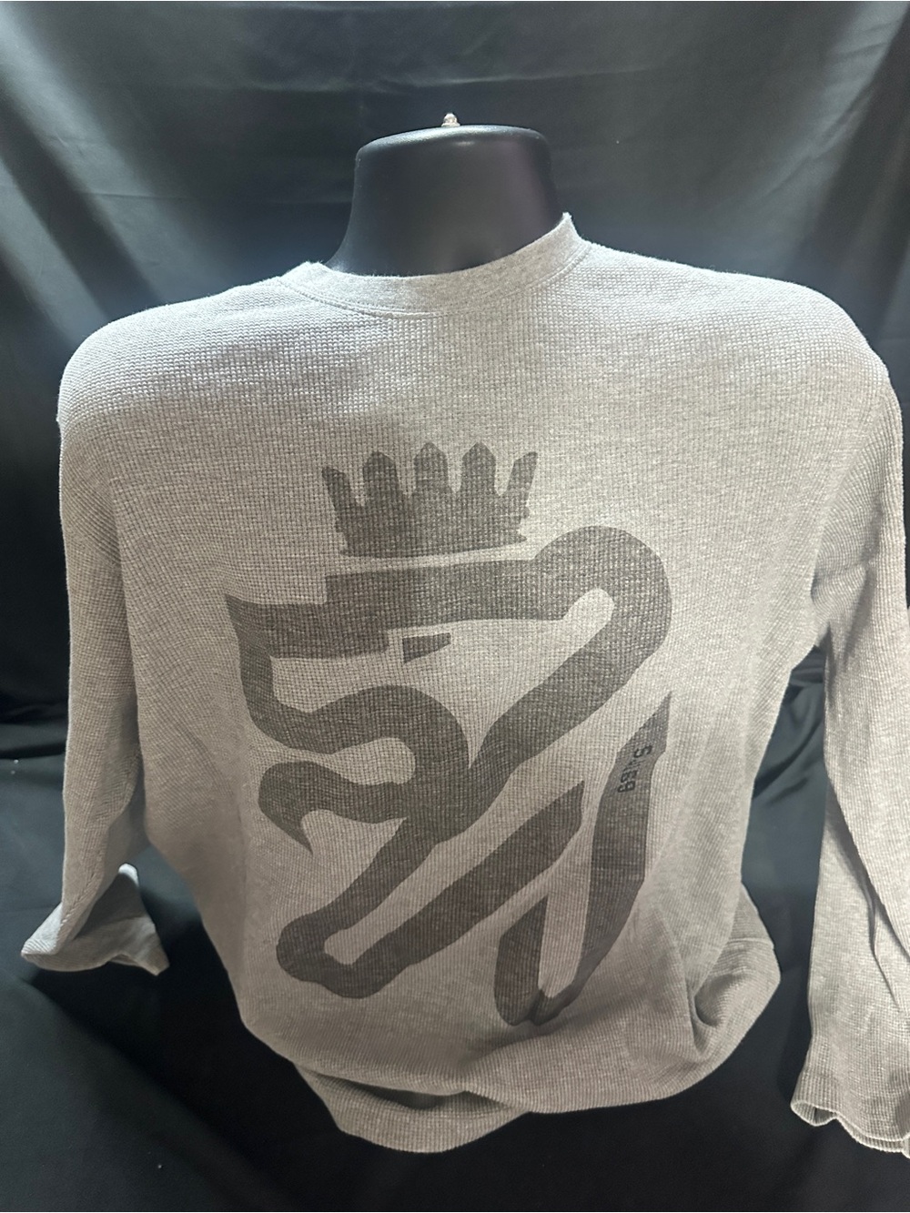 Gray Thermal Long-Sleeve Shirt with Graphic Crest-retro Sean John size XL-#560